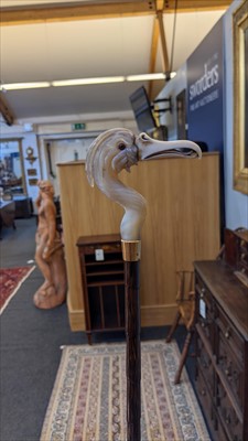 Lot 195 - A Victorian carved mother-of-pearl flamingo's head parasol