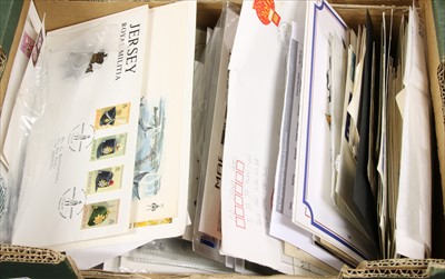 Lot 181 - A box of covers
