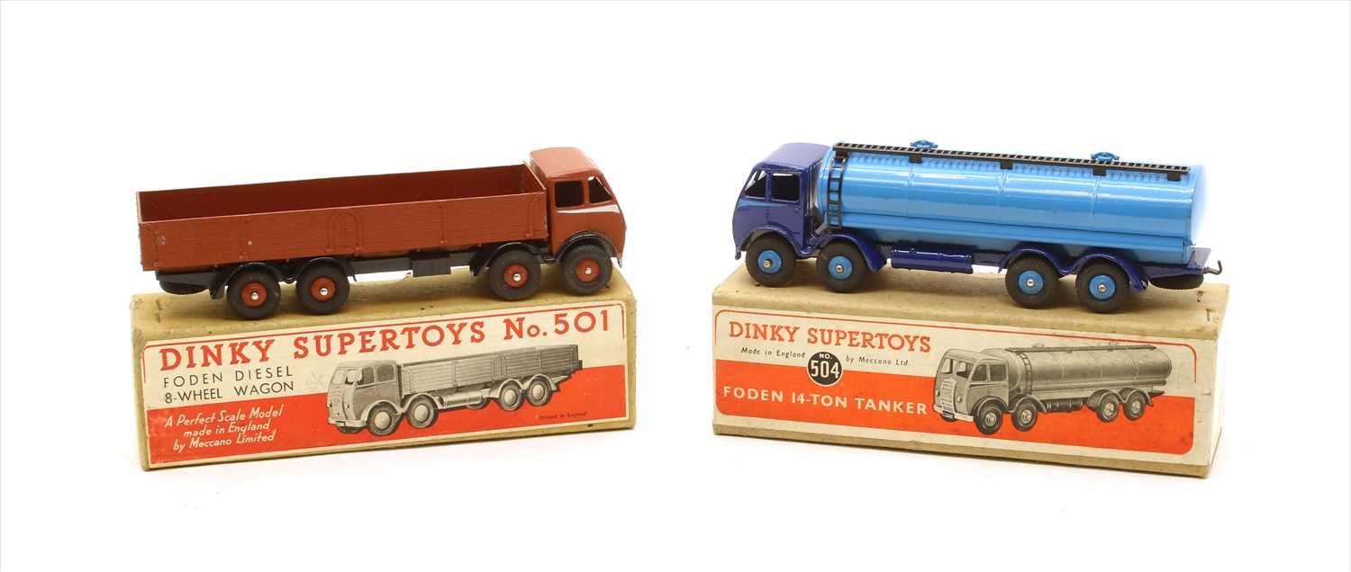 Lot 195 - A Dinky Supertoys Foden 14-ton tanker
