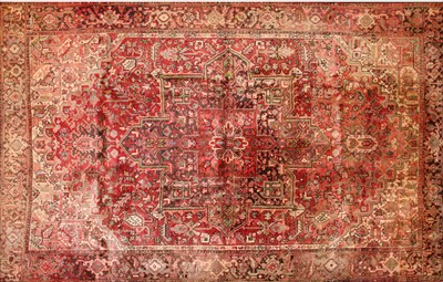 Lot 511 - A hand knotted Heritz carpet