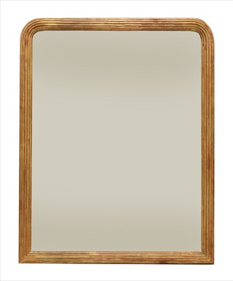 Lot 789 - A gilt overmantel mirror