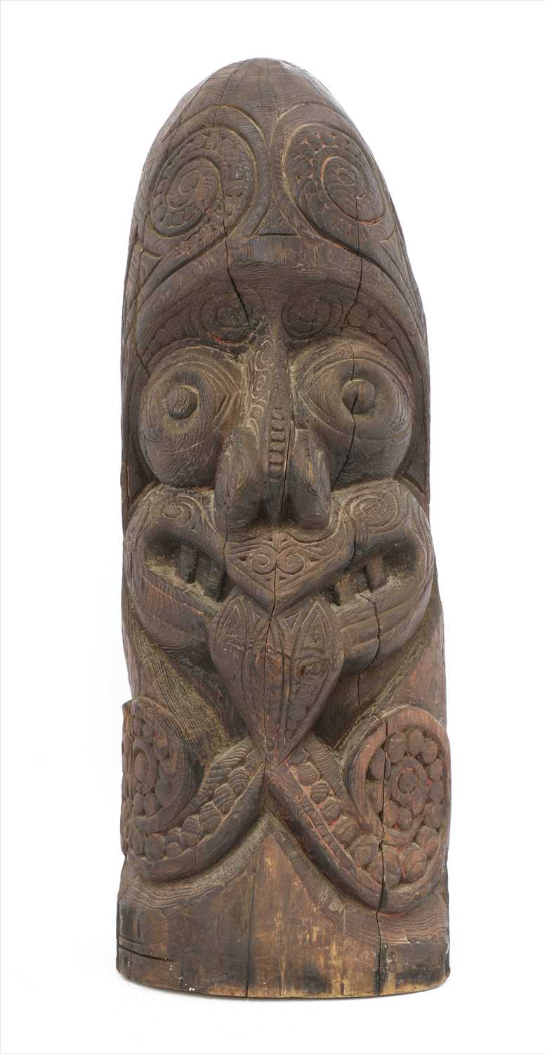 Lot 191 - An Oceanic carved figure or totem