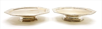 Lot 142 - A pair of silver pedestal fruit bowls