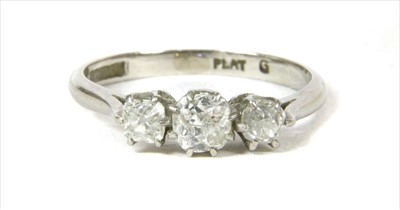 Lot 29 - A three stone diamond ring