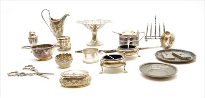 Lot 108 - A collection of silver