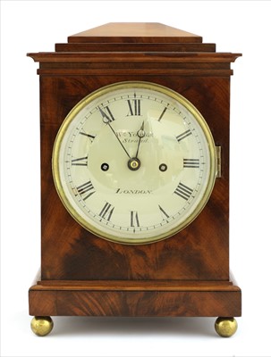 Lot 838 - A mahogany mantel clock