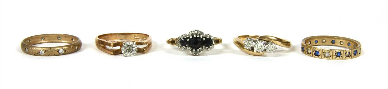 Lot 24 - Five 9ct gold rings