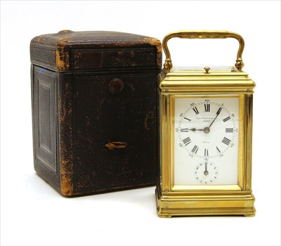 Lot 207 - A brass carriage clock
