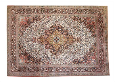 Lot 851 - A fine Persian Kashan carpet
