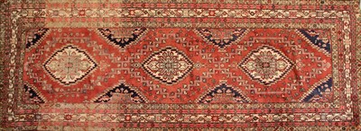 Lot 468 - A Persian Mahal carpet