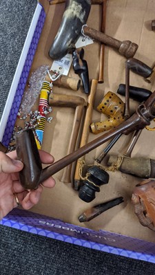 Lot 203 - Seventeen South African pipes