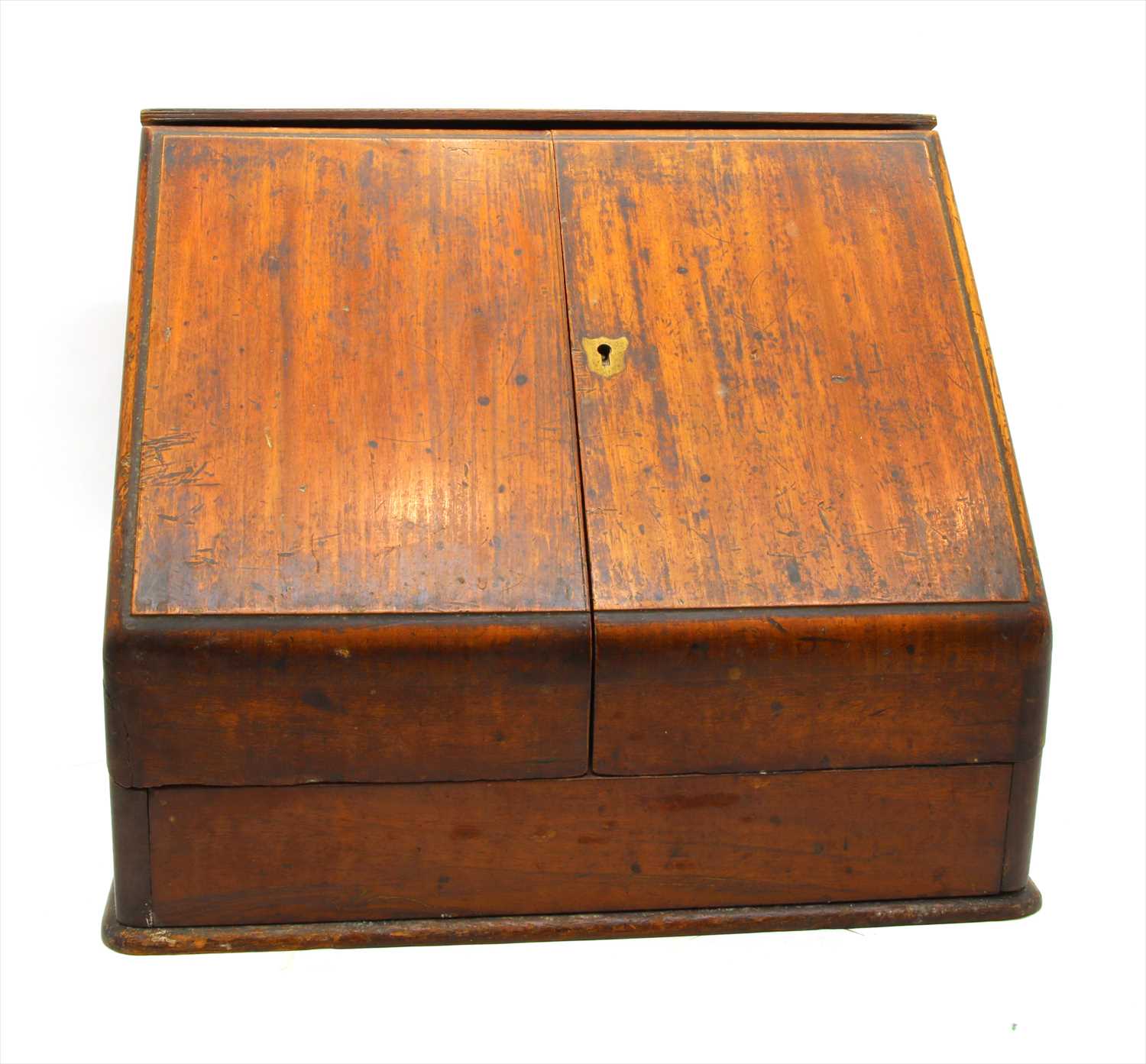 Lot 184 - A mahogany stationery box