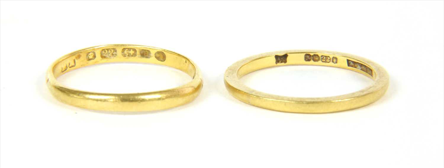 Lot 15 - Two 22ct gold wedding rings