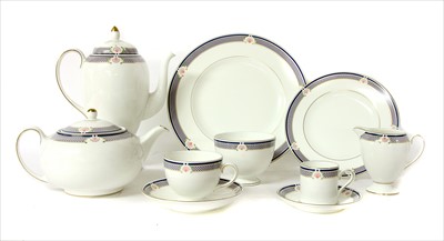 Lot 294 - A large collection of Wedgwood ‘Waverley’ pattern part dinner wares and tea wares