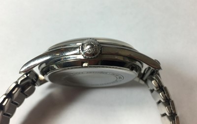 Lot 200 - A gentlemen's stainless steel Longines mechanical bracelet watch, c.1950