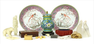 Lot 277 - A small mixed lot of predominantly Chinese pieces