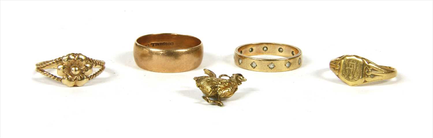 Lot 21 - Four gold rings