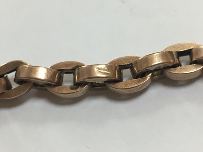 Lot 146 - A gold hollow oval belcher link Albert chain