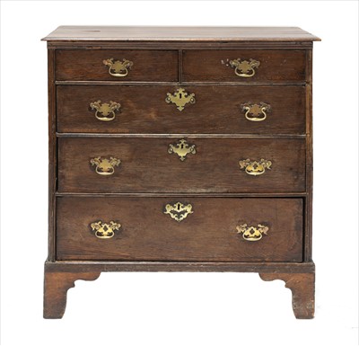 Lot 661 - An oak chest
