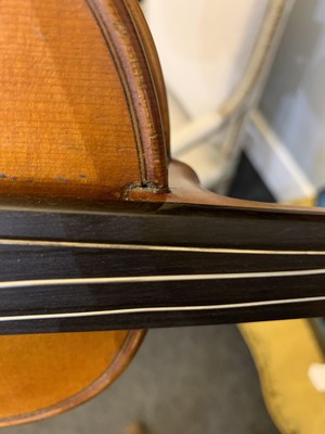 Lot 258 - A 19th Century French violin