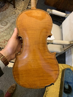 Lot 258 - A 19th Century French violin