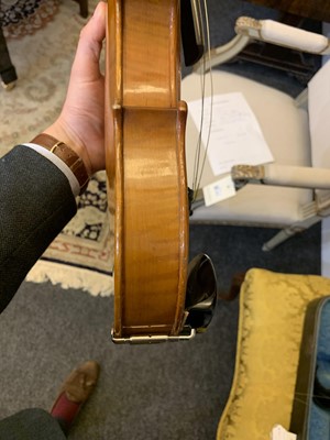 Lot 258 - A 19th Century French violin