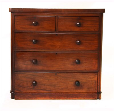 Lot 506 - A Victorian mahogany chest of drawers