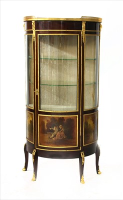 Lot 488 - French 20th century vitrine