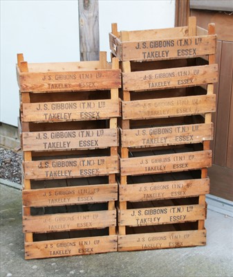 Lot 517 - A collection of branded fruit boxes