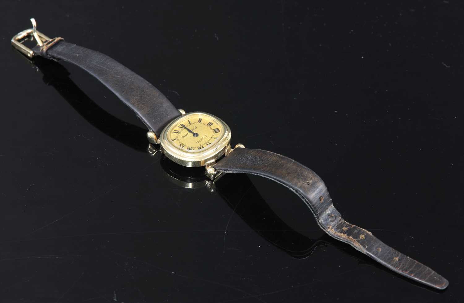 Lot 359 - A ladies' 9ct gold Bueche-Girod quartz strap watch