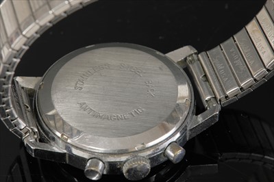 Lot 365 - A gentlemen's stainless steel Oriosa mechanical chronograph strap watch