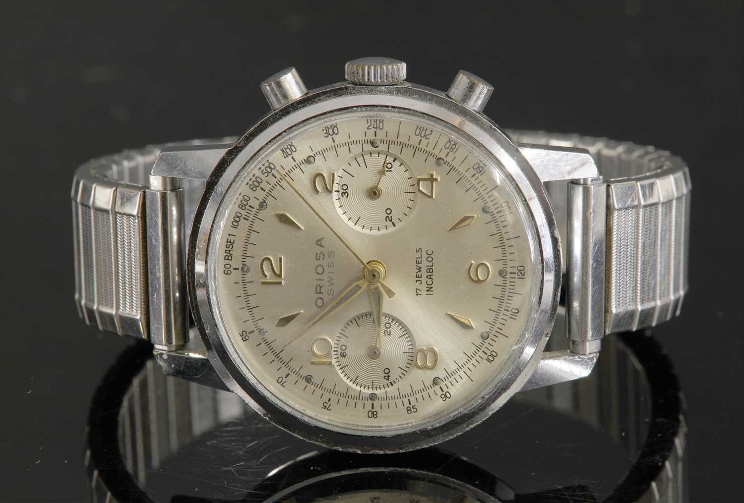 Lot 365 - A gentlemen's stainless steel Oriosa mechanical chronograph strap watch