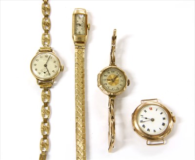 Lot 60 - A 9ct gold Dreadnought pin set mechanical wristwatch