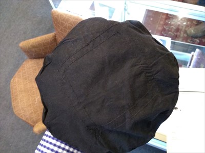 Lot 149 - A WWII British airborne paratroopers beret