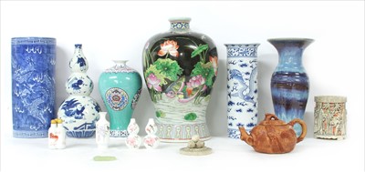 Lot 356 - A quantity of Chinese items