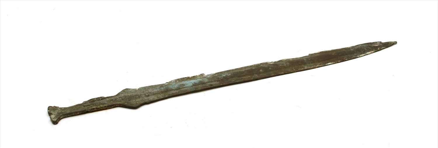 Lot 166 - A bronze age Limehouse type sword