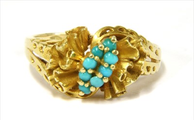 Lot 41 - An Italian gold turquoise ring, c.1950