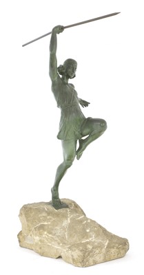 Lot 432 - An Art Deco patinated bronze figure of a javelin thrower