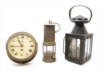 Lot 292 - Two lamps and a clock