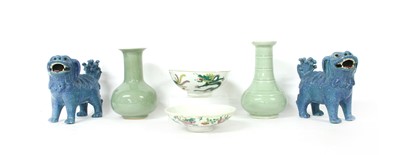 Lot 114 - A collection of Chinese porcelain