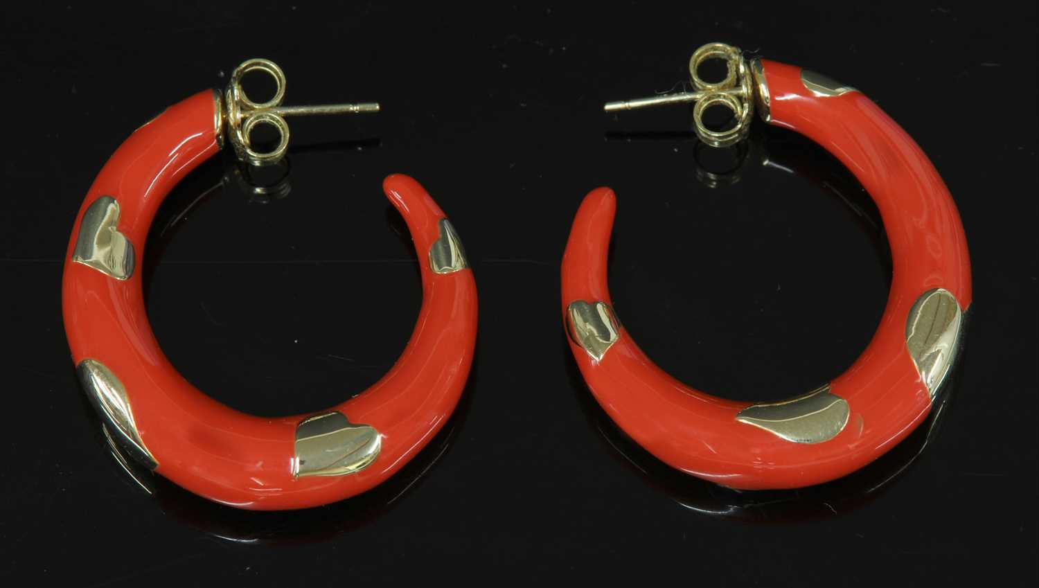 Lot 184 - A pair of gold and enamel hoop earrings by Alison Lou