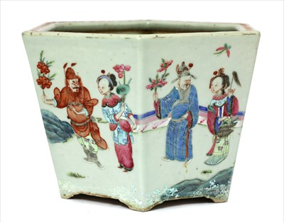 Lot 25 - A Chinese famille rose jardinière