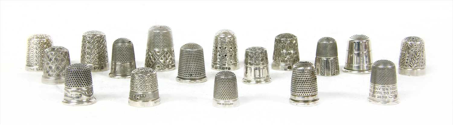 Lot 35 - Seventeen silver thimbles and fifteen others