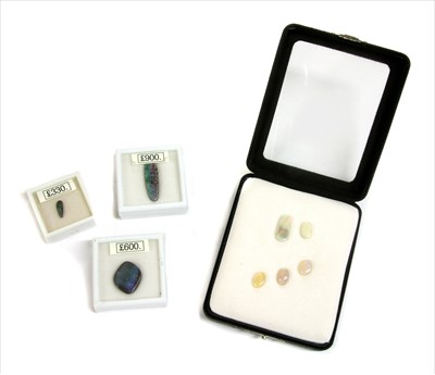 Lot 164 - A quantity of unmounted opals