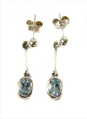 Lot 124 - A pair of white gold aquamarine drop earrings