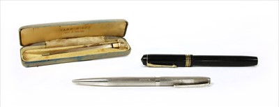Lot 40A - A 9ct gold propelling pencil