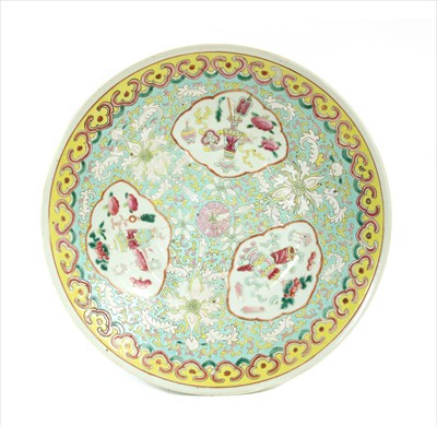 Lot 241 - A Chinese famille rose charger
