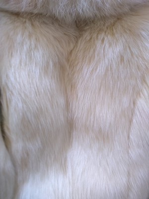 Lot 239 - An Arctic fox fur jacket