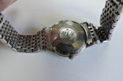 Lot 366 - A gentlemen's stainless steel Omega 'Seamaster' automatic bracelet watch