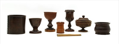 Lot 288 - A collection of treen
